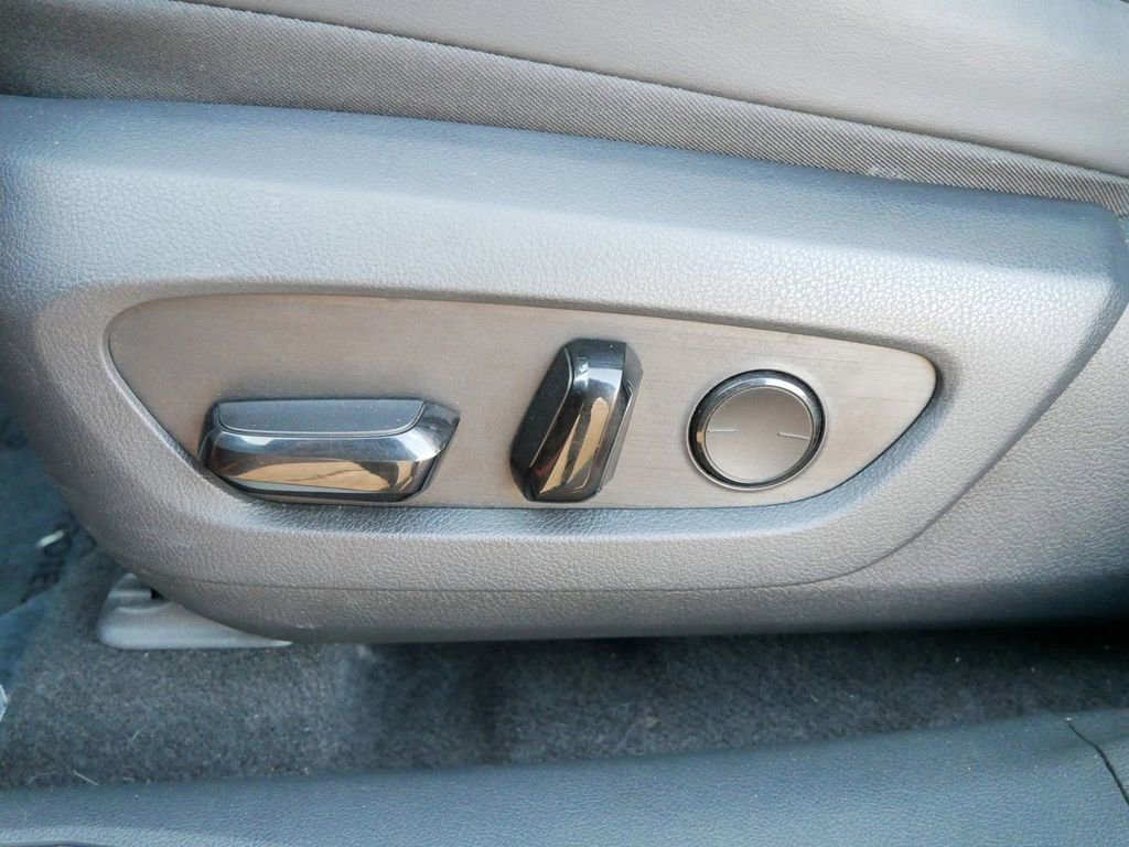 Used 2023 Lexus RX 350 Premium Plus w/ Accessory Package (Z1) image 17