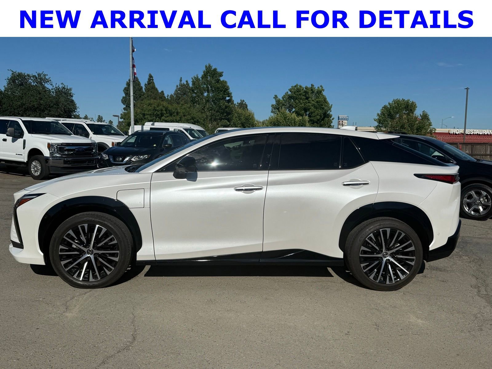 Used 2024 Lexus RZ 300e Premium image 2