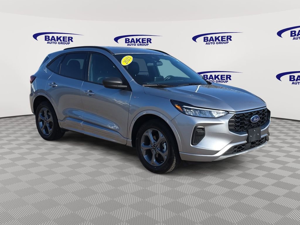 Used 2023 Ford Escape ST-Line AWD/4WD image 3
