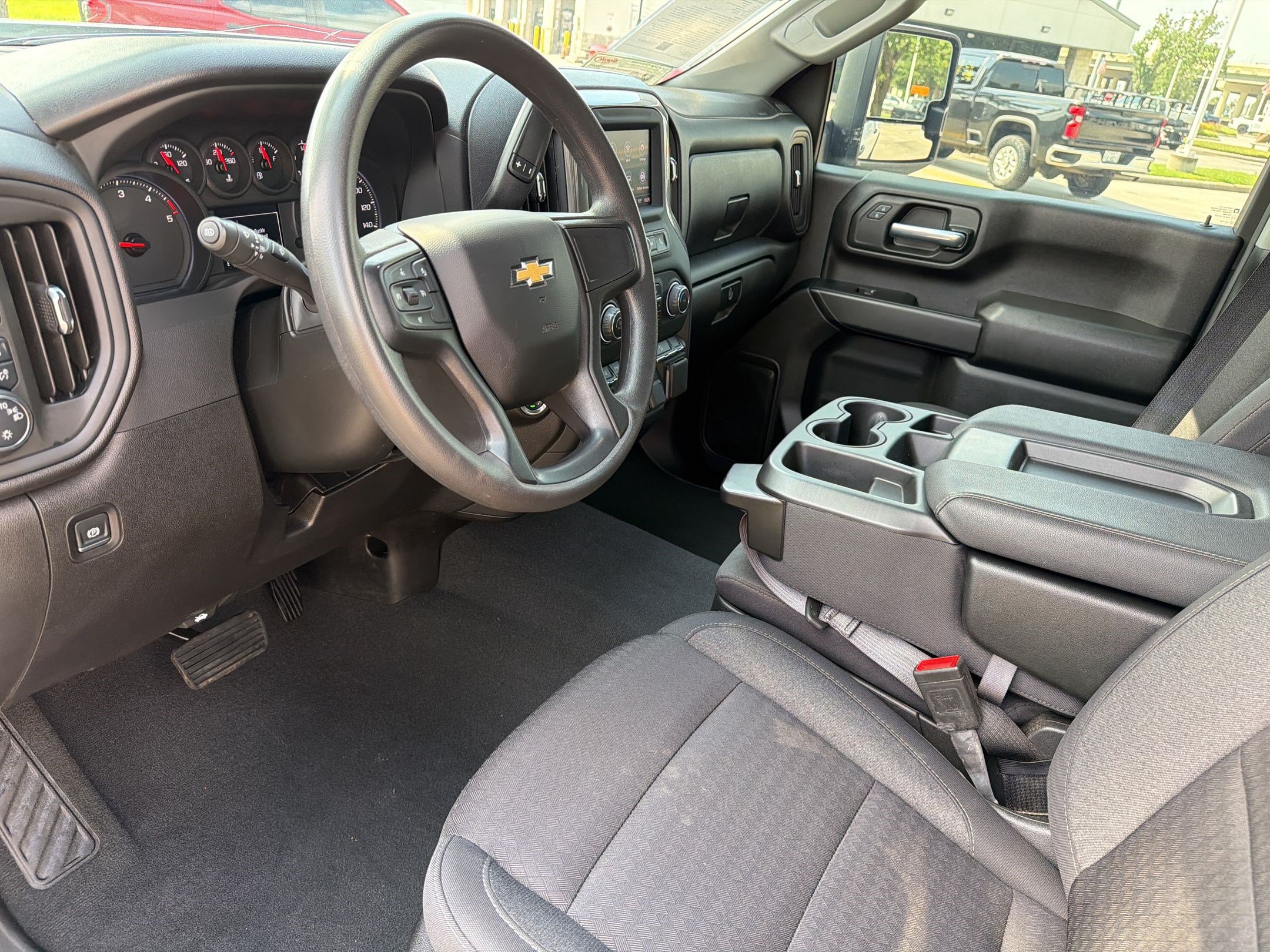 Certified 2025 Chevrolet Silverado 2500 Custom w/ Custom Value Package AWD/4WD image 4