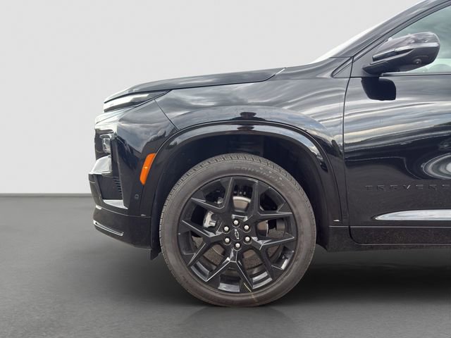 Used 2025 Chevrolet Traverse RS image 20