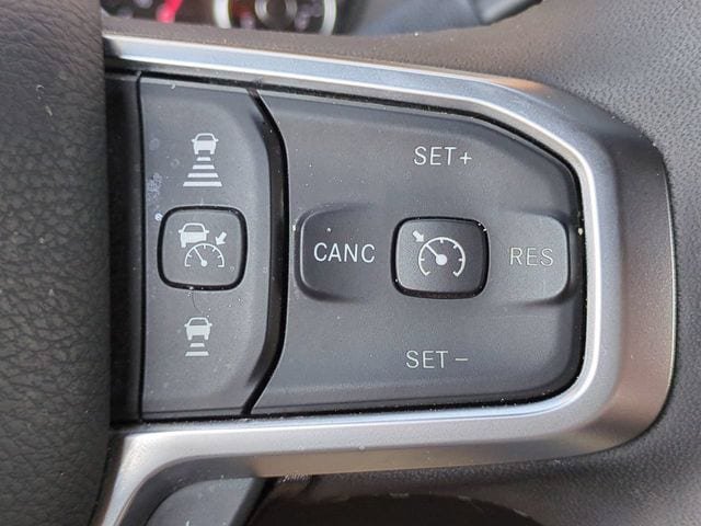 Used 2025 RAM 2500 Big Horn AWD/4WD image 25