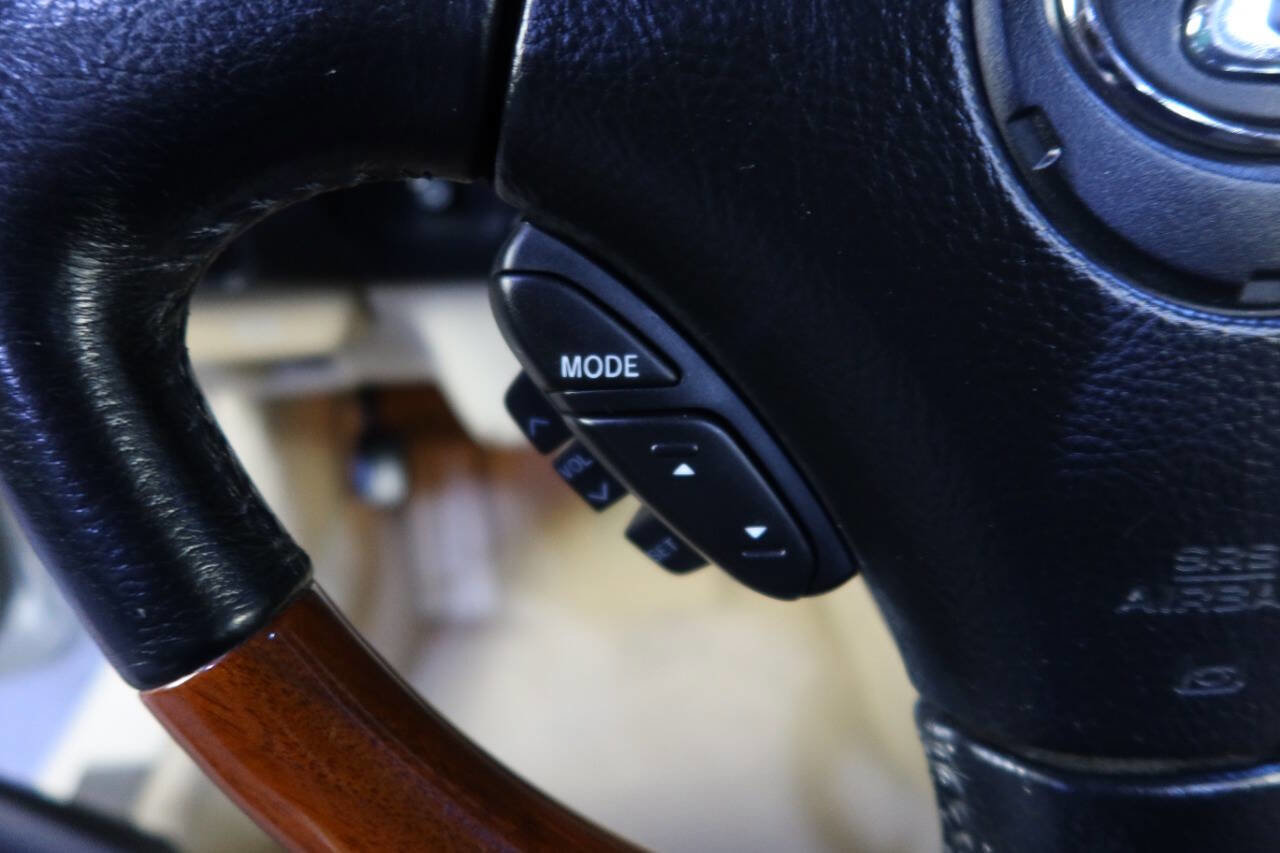 Used 2008 Lexus SC 430 Convertible image 32