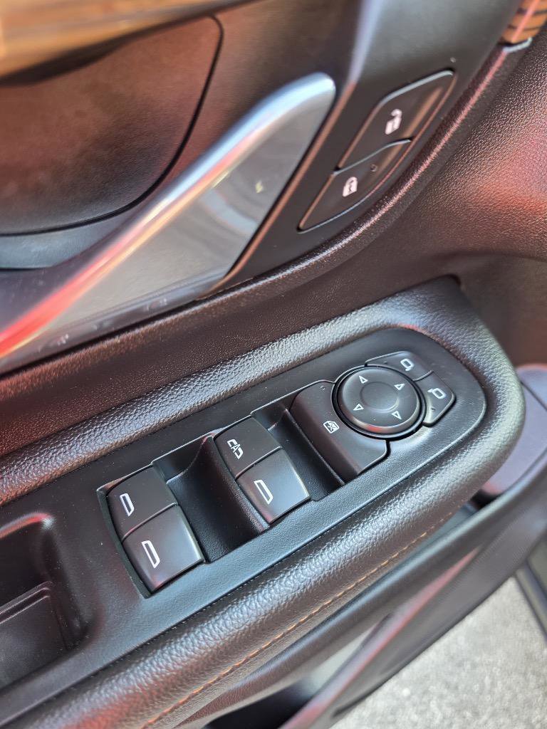 Used 2020 GMC Terrain SLE w/ Driver Convenience Package image 32