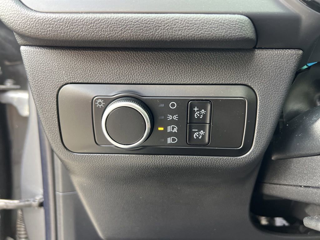 Used 2025 Ford Escape ST-Line image 11