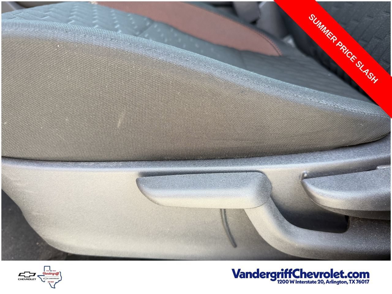Used 2023 Nissan Kicks SR FWD image 23