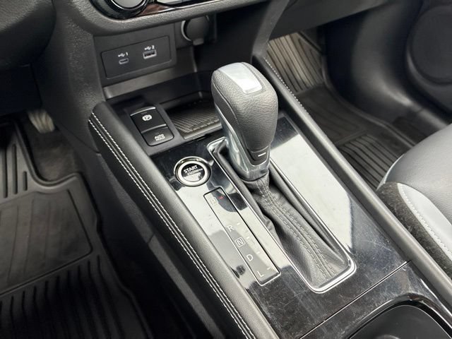 Used 2023 Nissan Kicks SR w/ SR Premium Package FWD image 31