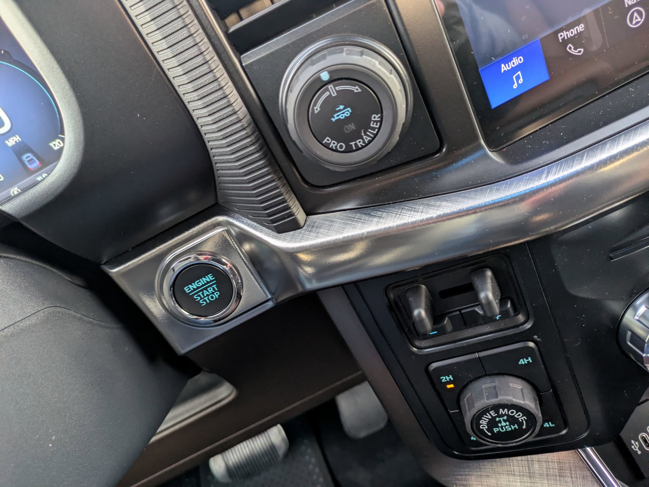 New 2025 Ford F150 King Ranch w/ FX4 Off-Road Package image 24