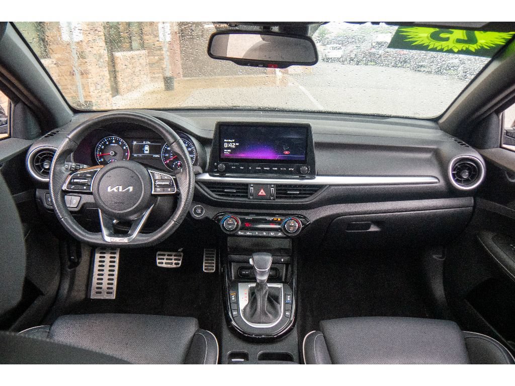 Used 2023 Kia Forte GT-Line w/ GT-Line Premium Package FWD image 14