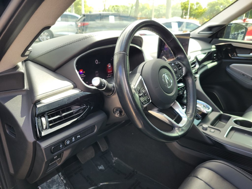 Used 2025 Acura MDX w/ Technology Package FWD image 16