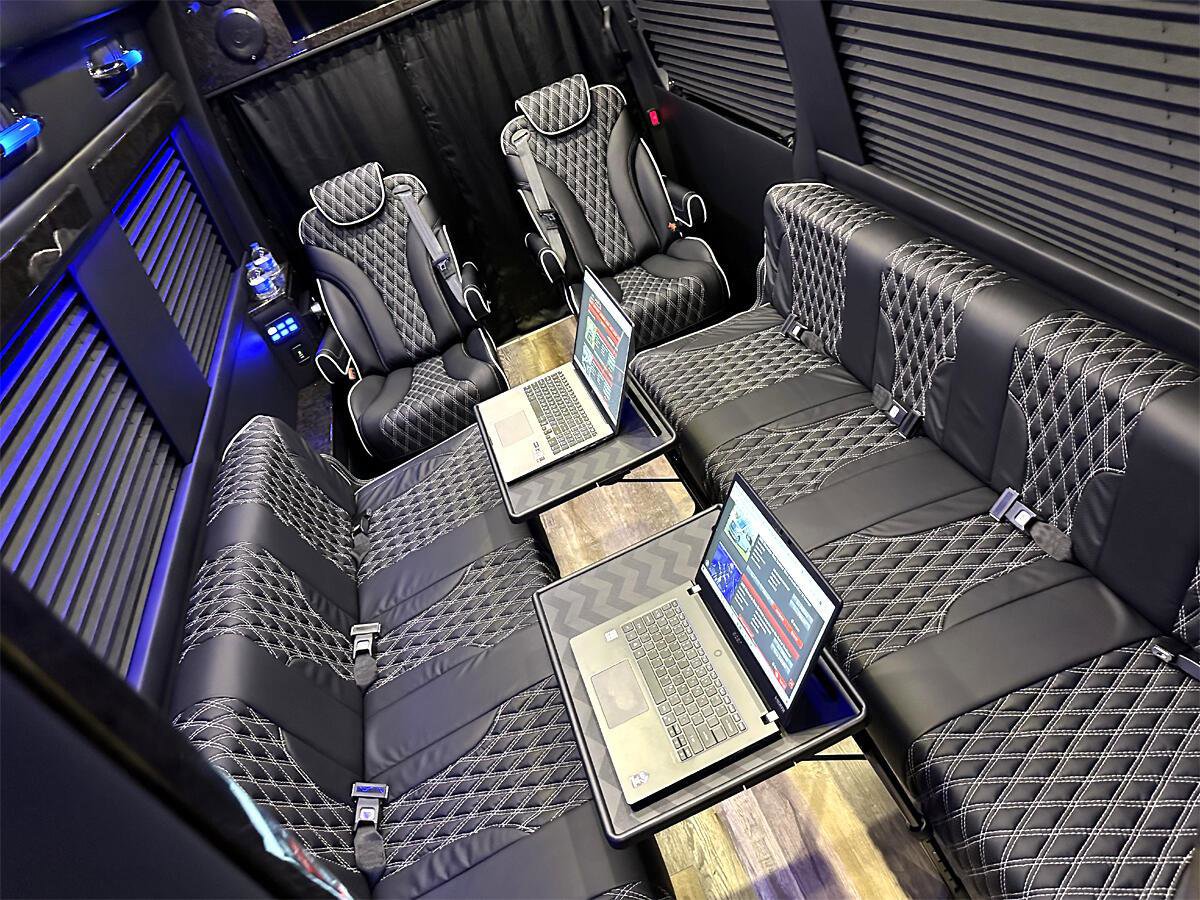 Used 2024 Mercedes-Benz Sprinter 3500 image 8