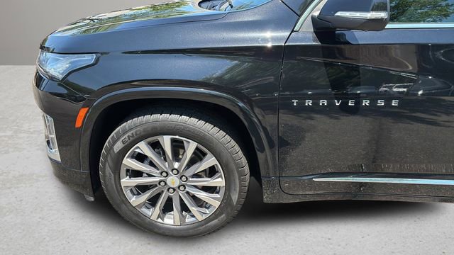 Used 2023 Chevrolet Traverse Premier w/ LPO, Cargo Package AWD/4WD image 35
