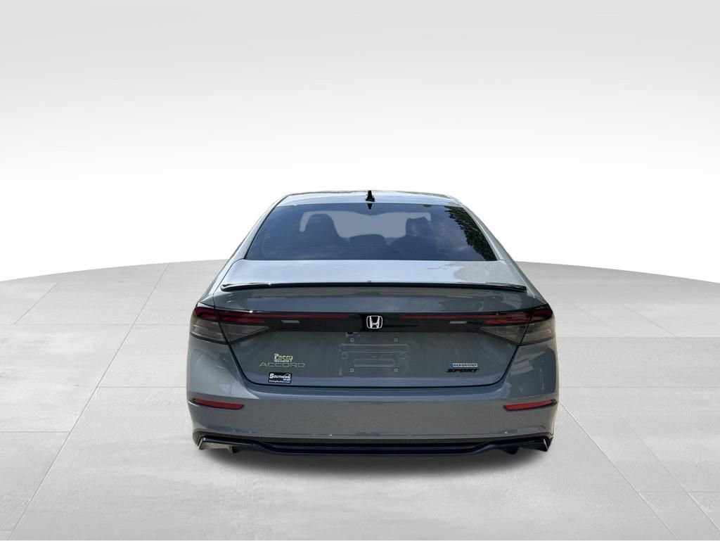 Used 2024 Honda Accord Sport image 4