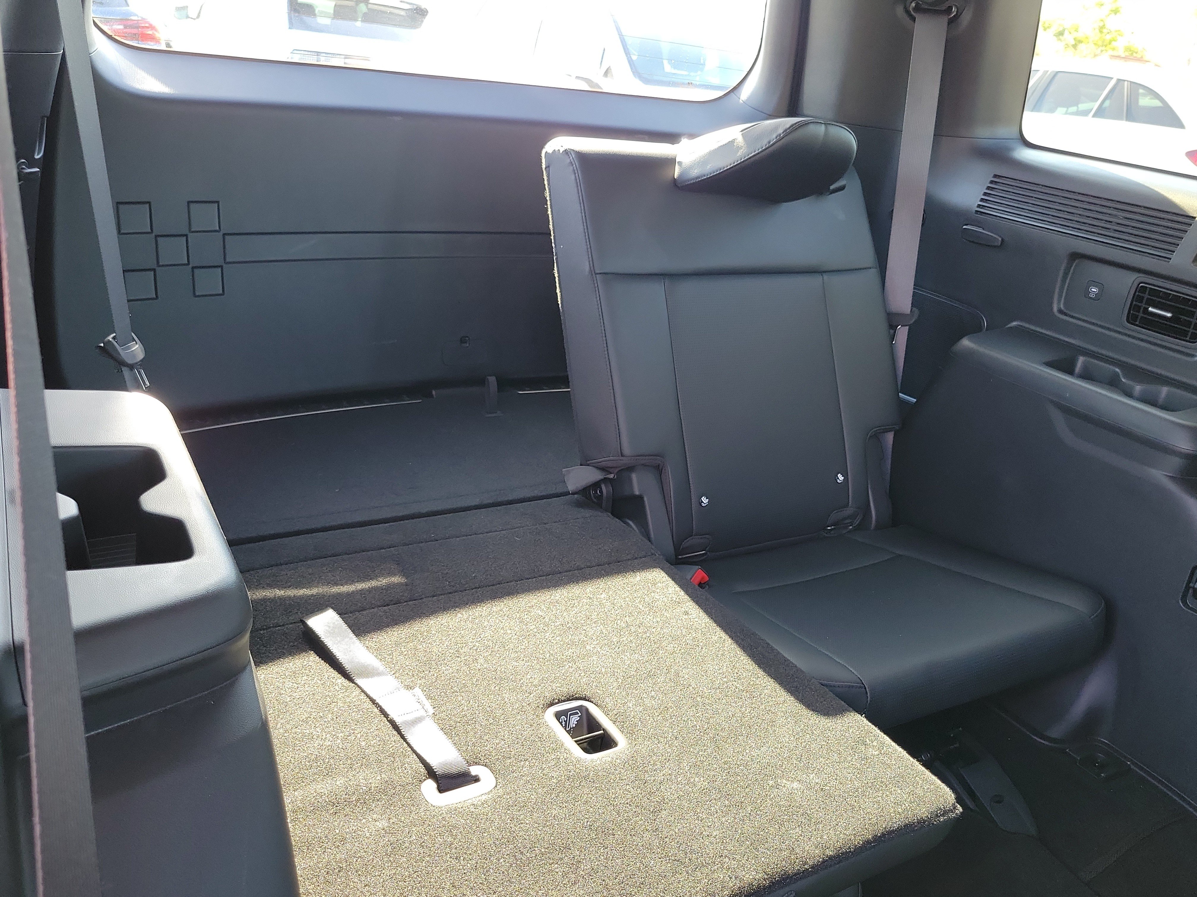 Certified 2025 Hyundai Santa Fe Limited FWD image 23