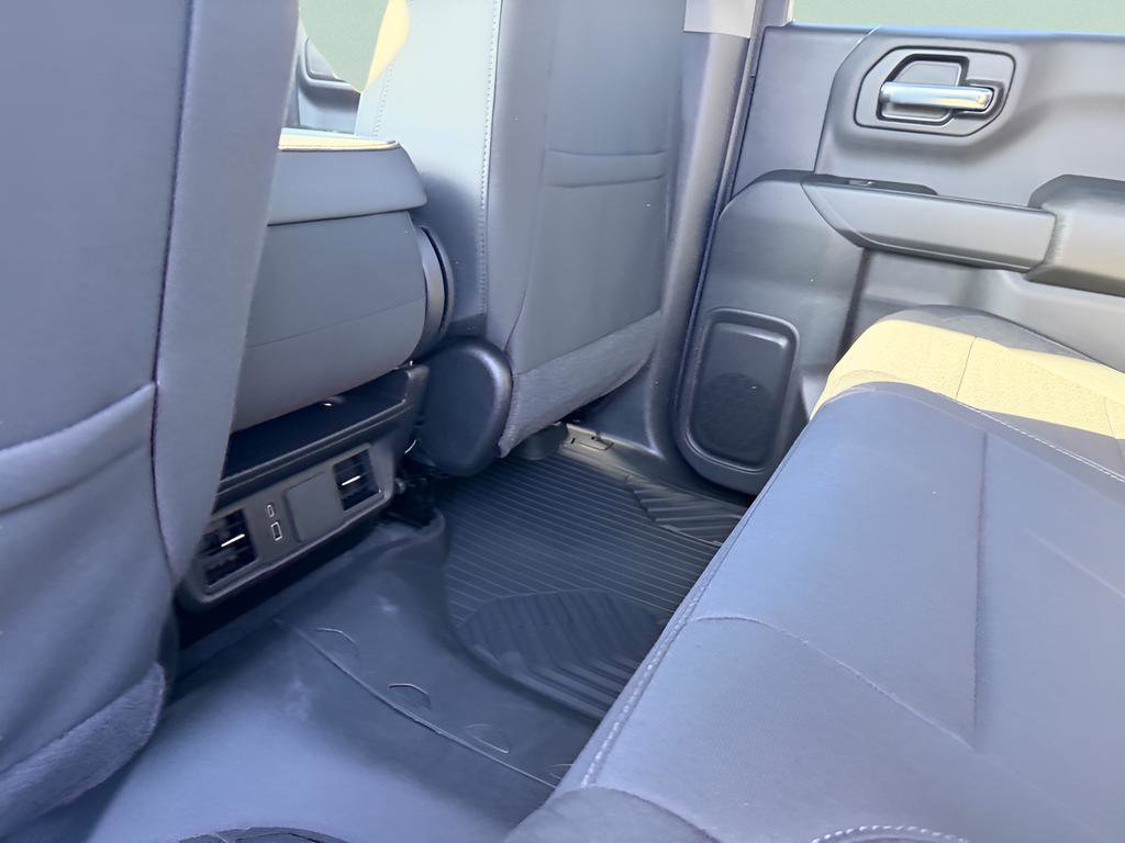 New 2026 Chevrolet Silverado 1500 Custom Trail Boss w/ LPO, Dark Essentials Package image 32