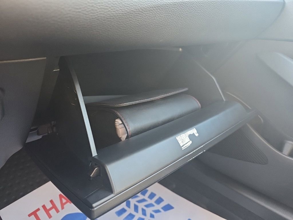 Used 2024 Toyota Corolla LE image 30