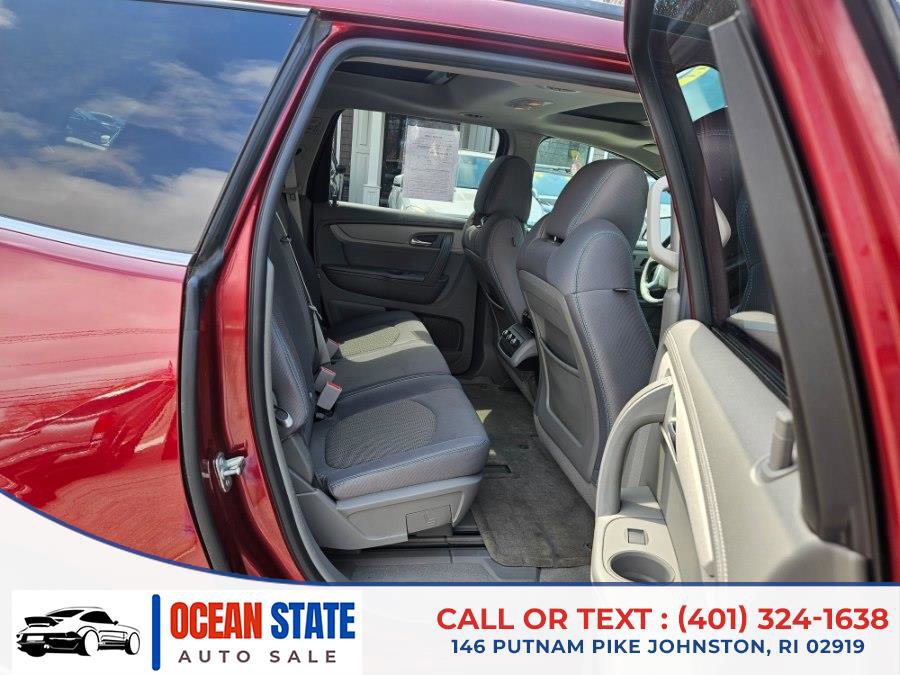 Used 2015 Chevrolet Traverse LT image 12