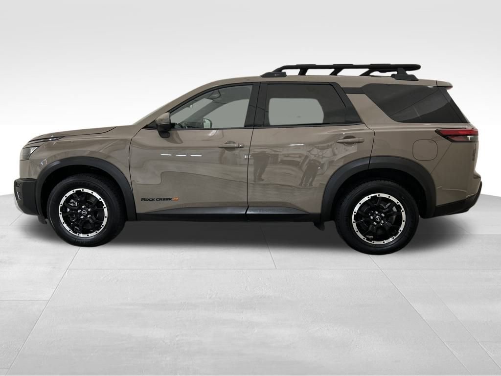 Used 2023 Nissan Pathfinder Rock Creek image 2