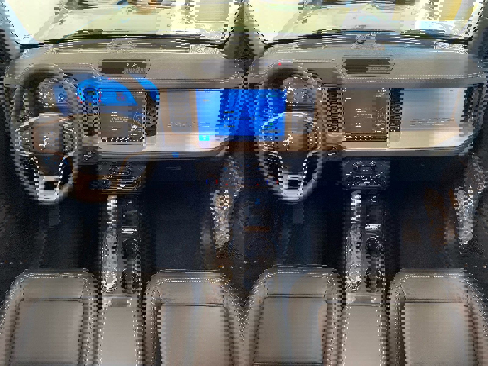 New 2025 Ford Bronco Outer Banks image 11