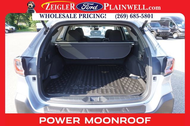 Used 2023 Subaru Outback Premium image 10