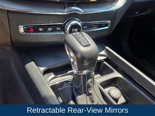 Used 2018 Volvo XC60 T6 R-Design w/ Convenience Package AWD/4WD image 10