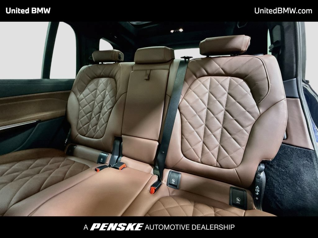 New 2027 BMW X7 xDrive40i w/ M Sport Package AWD/4WD image 13