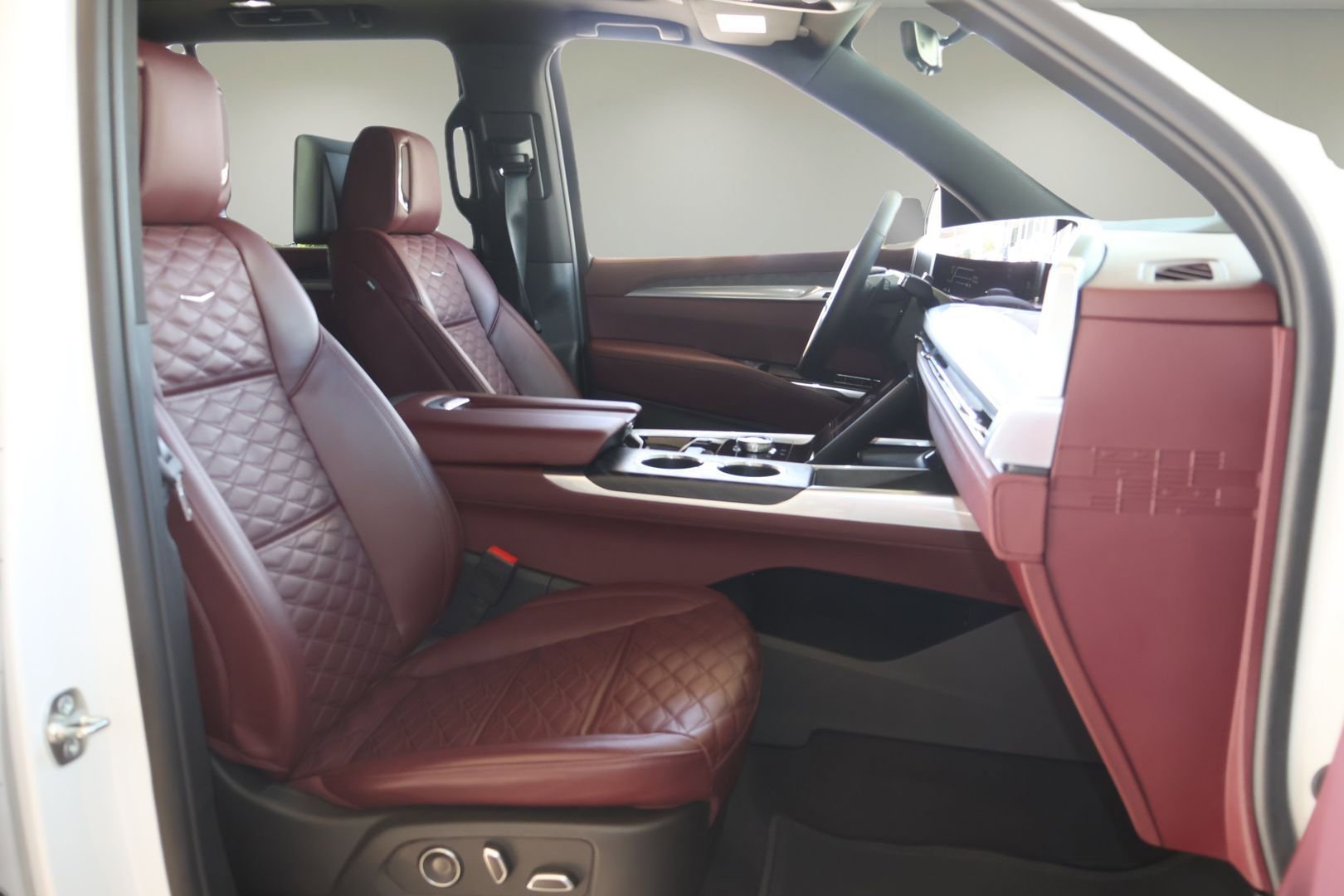 Certified 2025 Cadillac Escalade Premium Luxury w/ Touring Package RWD image 18