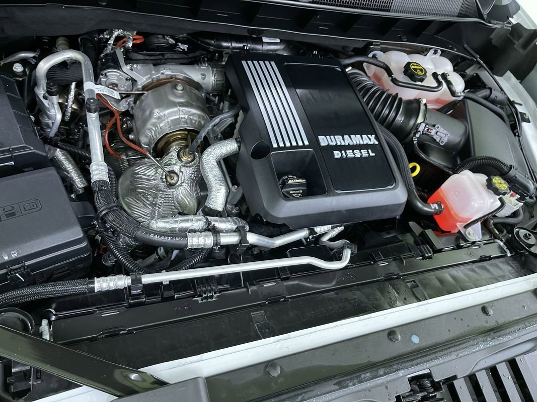 Used 2025 Chevrolet Silverado 1500 LT w/ Safety Package image 30