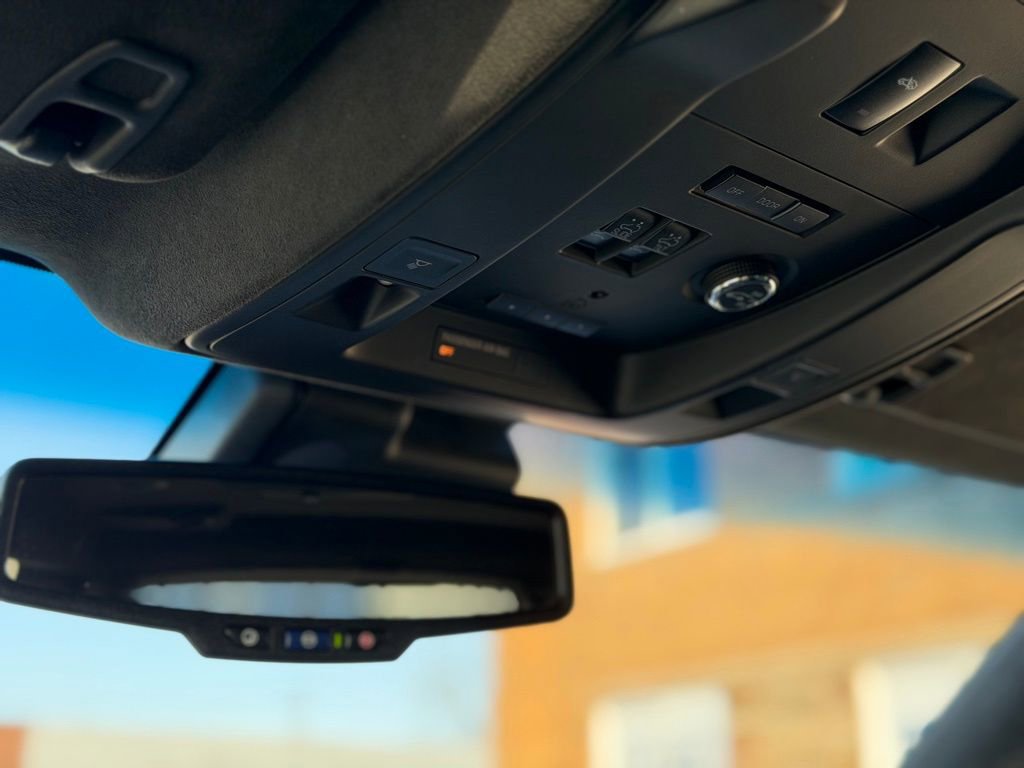 Used 2016 Cadillac Escalade ESV Platinum image 35