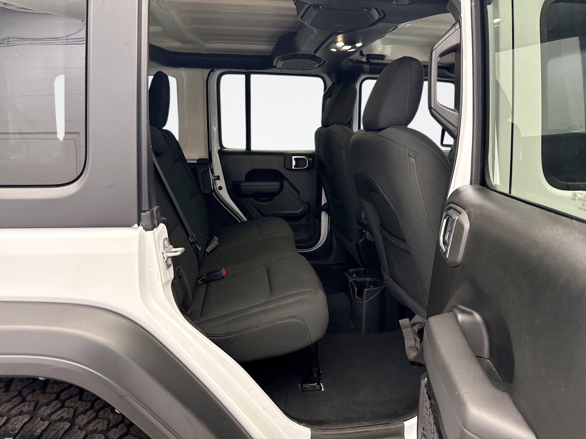 Used 2022 Jeep Wrangler Unlimited Sport AWD/4WD image 17