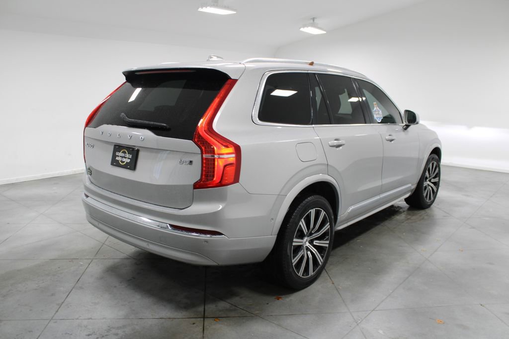 Used 2023 Volvo XC90 B5 Plus image 9
