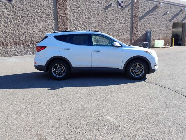 Used 2017 Hyundai Santa Fe Sport AWD/4WD image 4