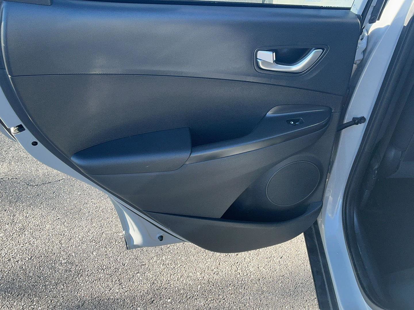 Certified 2023 Hyundai Kona SEL w/ Convenience Package image 23