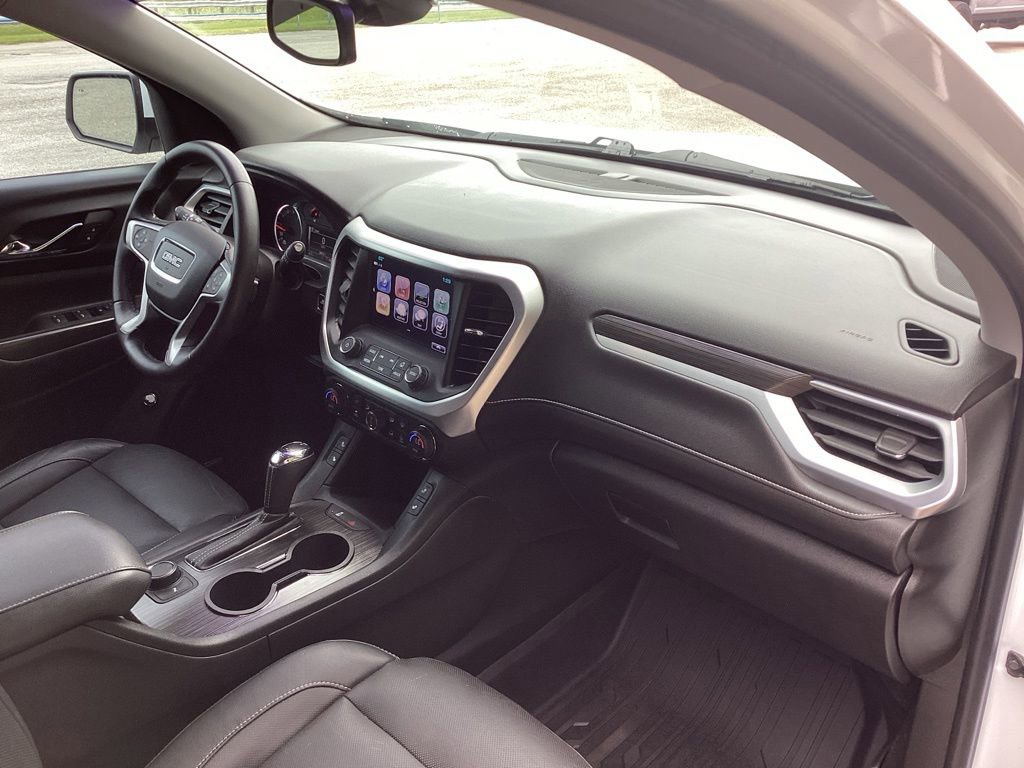 Used 2018 GMC Acadia SLT w/ LPO, Black Accent Package FWD image 32