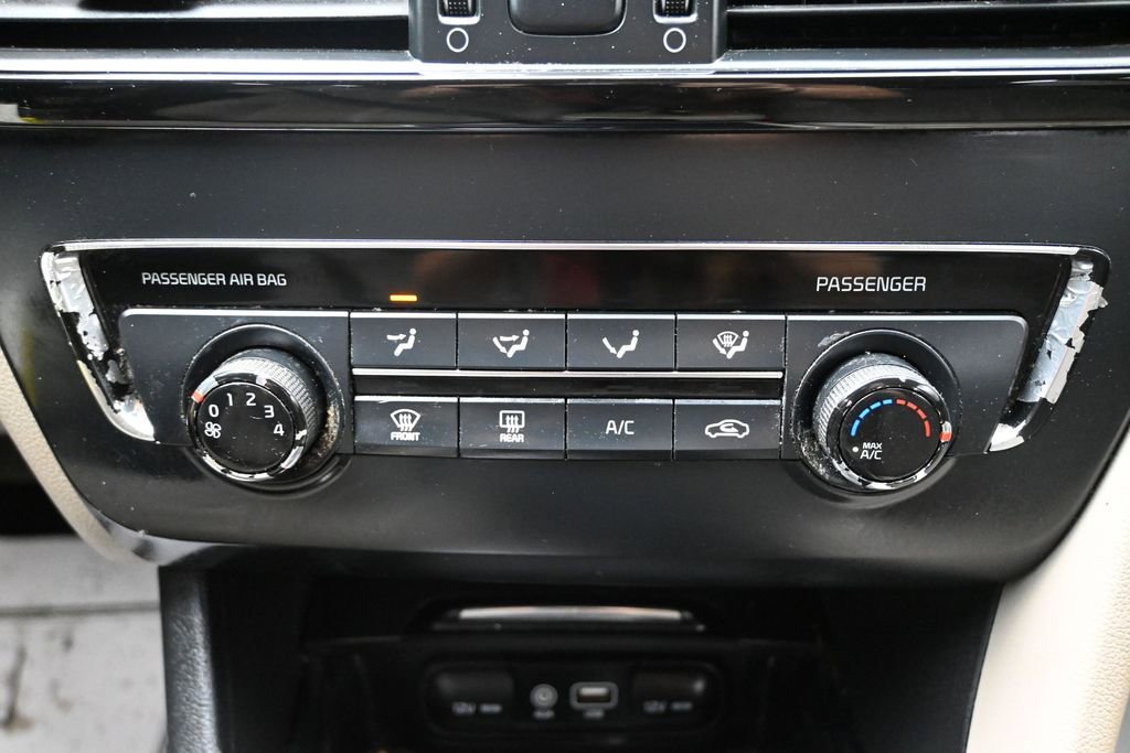 Used 2016 Kia Optima LX FWD image 17