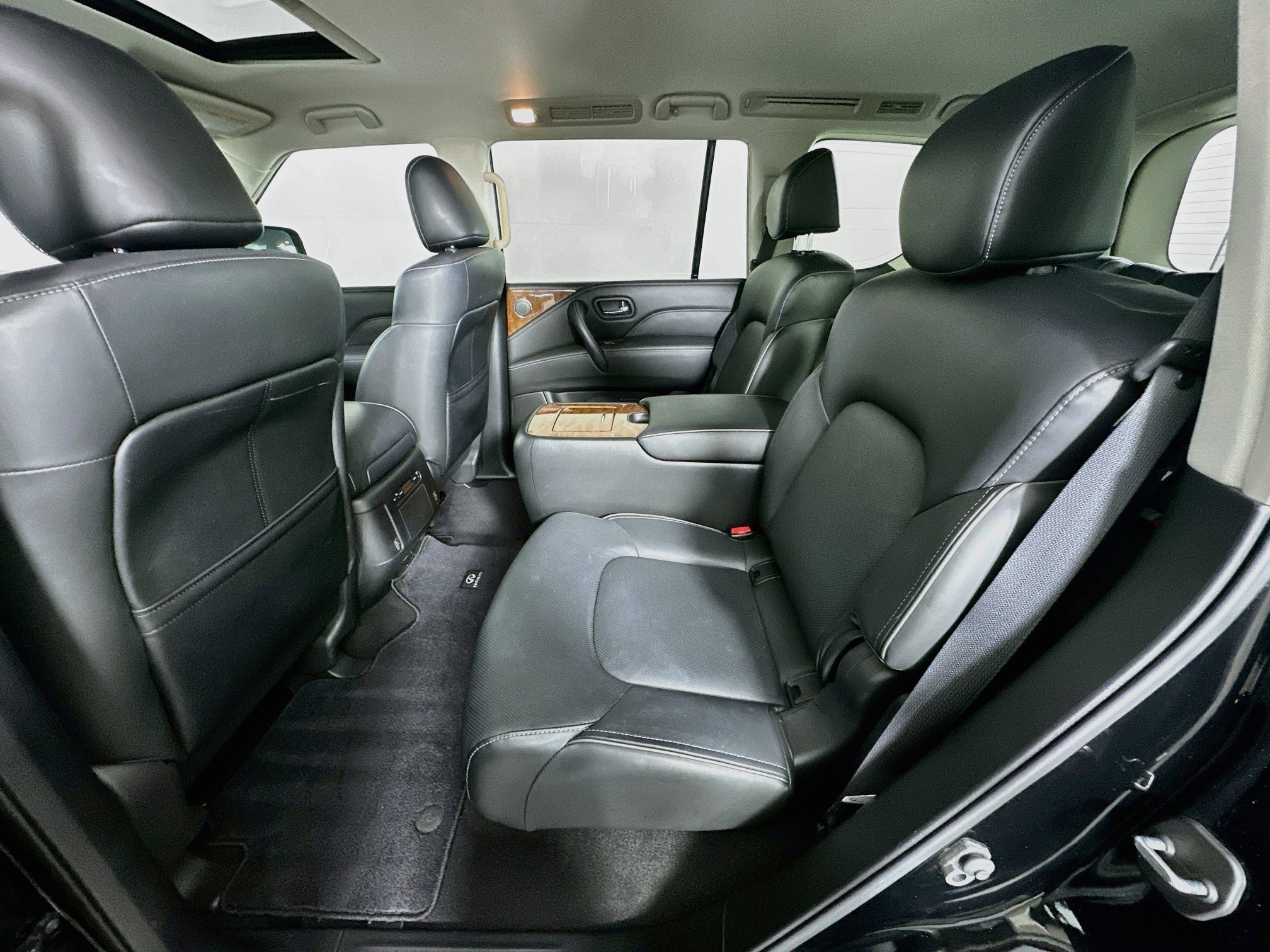 Used 2019 INFINITI QX80 Luxe w/ Proassist Package RWD image 29