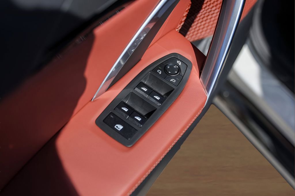 Used 2026 BMW X1 xDrive28i image 21