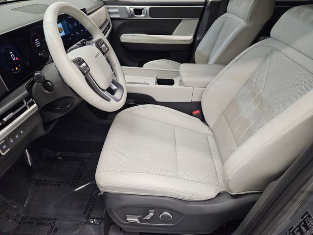 Used 2025 Hyundai Santa Fe SEL w/ Tow & Go Package image 10