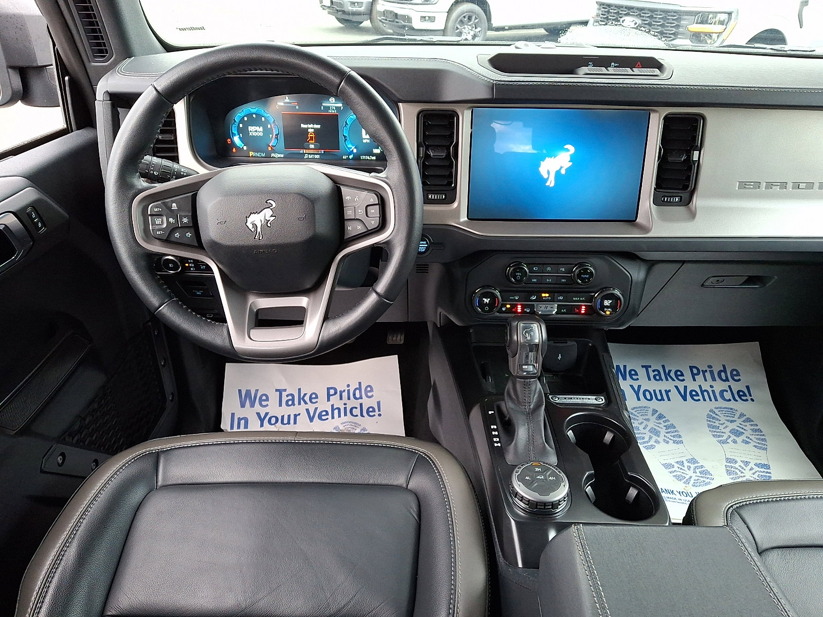 Used 2025 Ford Bronco Outer Banks AWD/4WD image 12