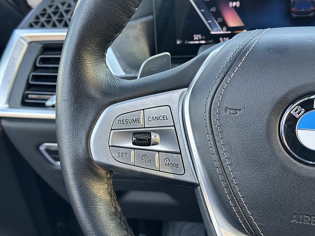 Used 2023 BMW X7 xDrive40i w/ Premium Package image 17