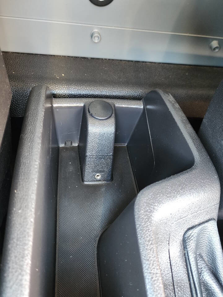 Used 2015 Ford Transit Connect XL image 23