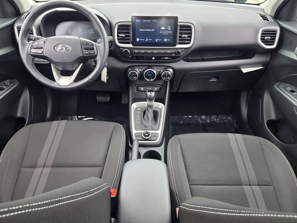 Certified 2023 Hyundai Venue SEL FWD image 12