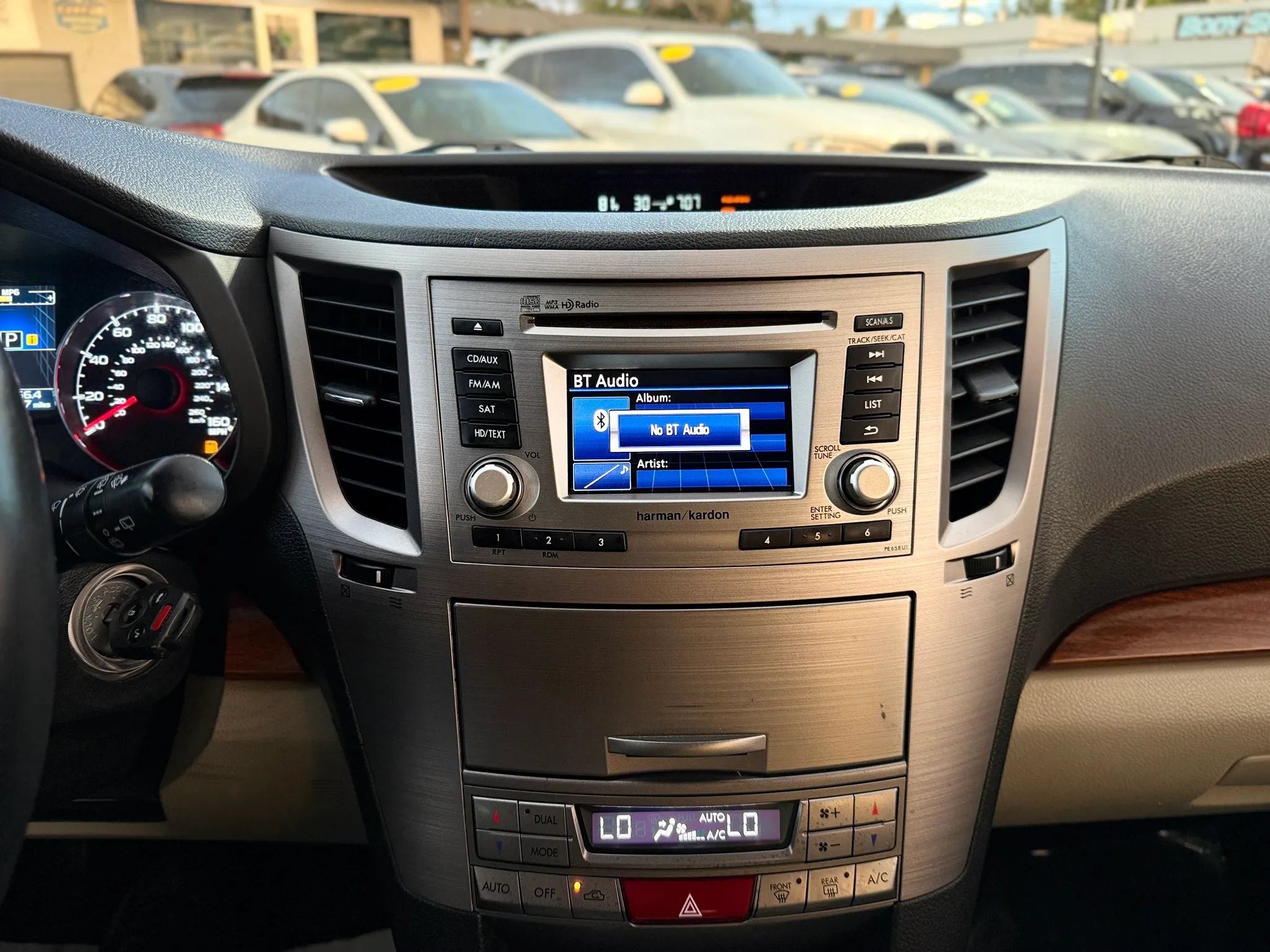 Used 2013 Subaru Outback 3.6R Limited w/ Moonroof Pkg AWD/4WD image 29