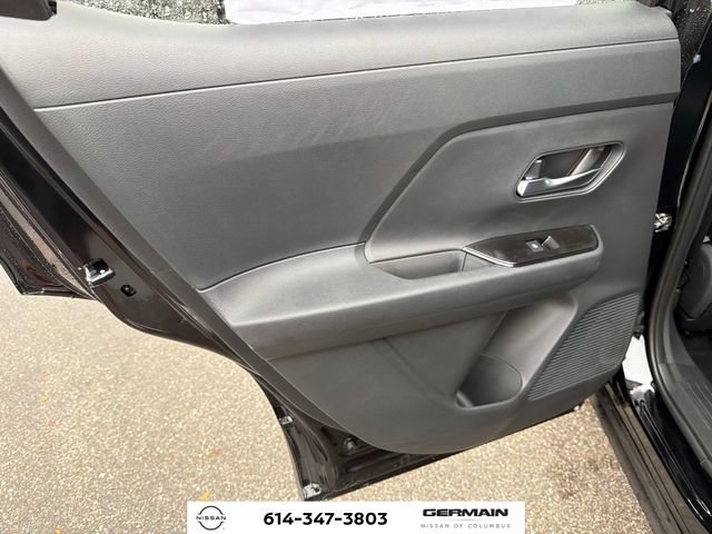 New 2027 Nissan Kicks SR w/ SR Premium Package AWD/4WD image 14