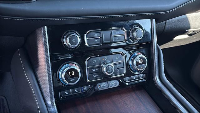 Used 2023 GMC Yukon Denali Ultimate AWD/4WD image 31