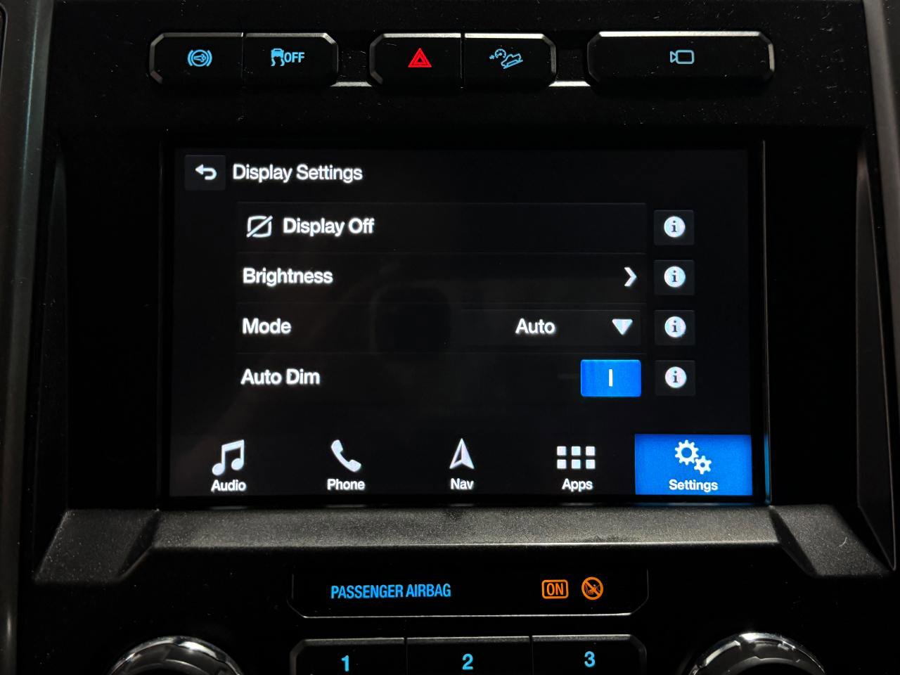 Used 2018 Ford F350 XLT w/ XLT Premium Package AWD/4WD image 28