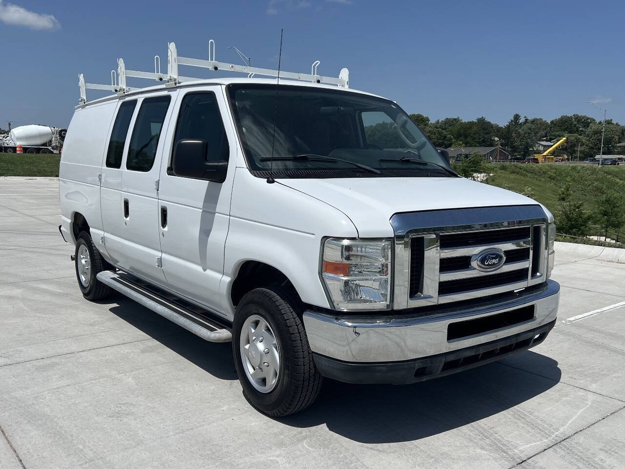 Used 2014 Ford E-250 and Econoline 250 w/ Power Group RWD image 4