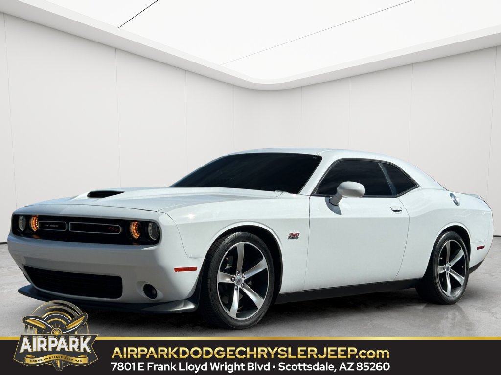 Used 2019 Dodge Challenger R/T w/ Driver Convenience Group RWD image 1