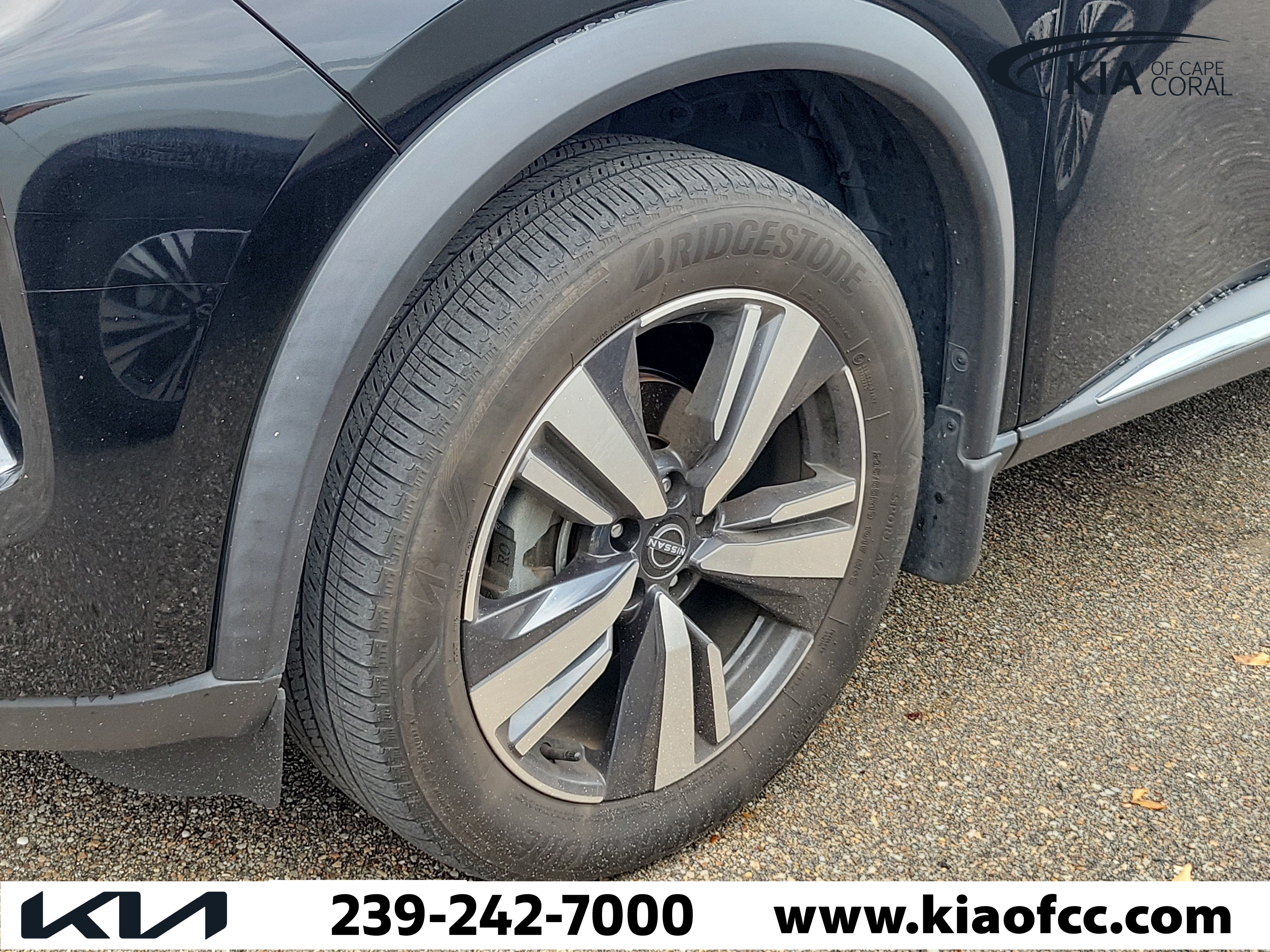 Used 2023 Nissan Rogue SL FWD image 4