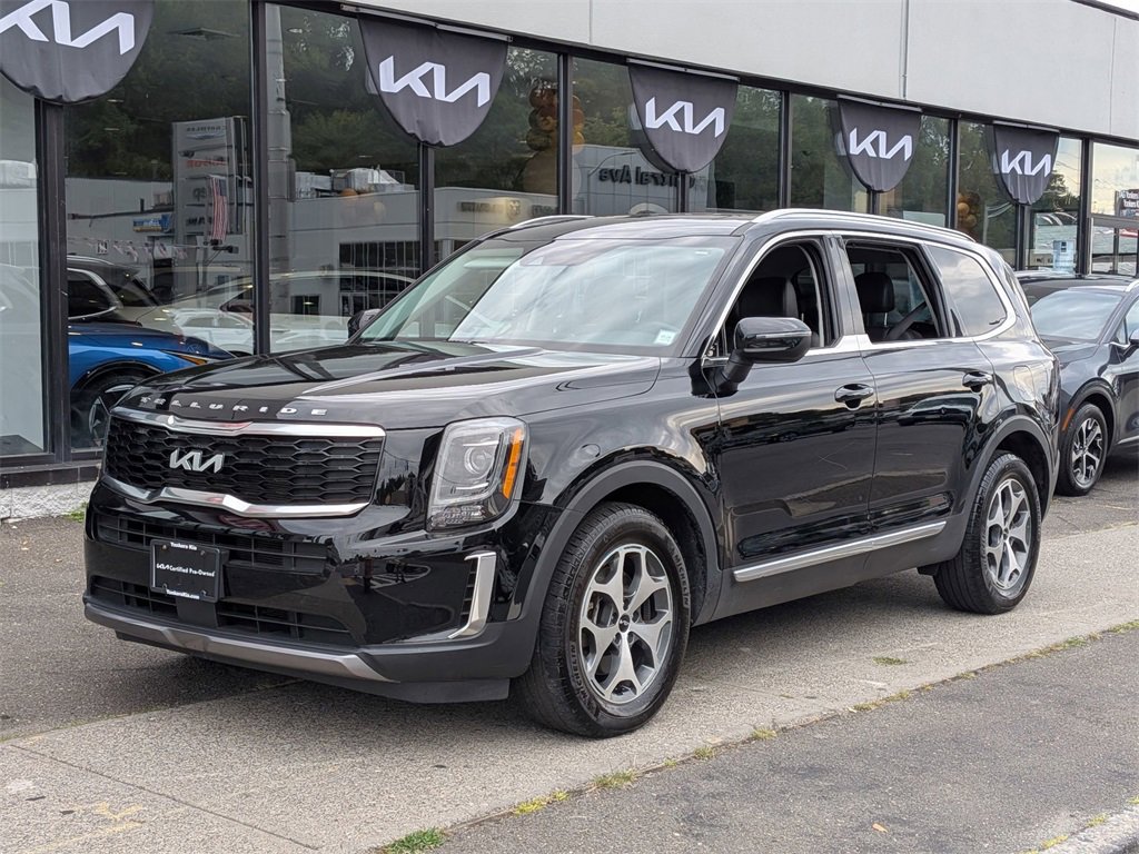 Certified 2022 Kia Telluride EX image 2